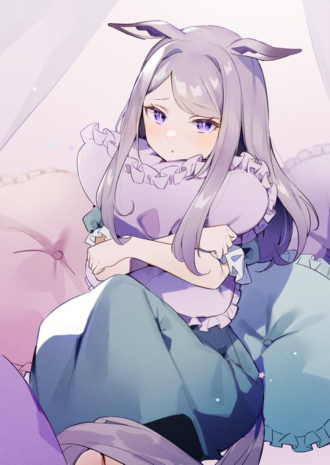 「pillow purple eyes」 illustration images(Popular)