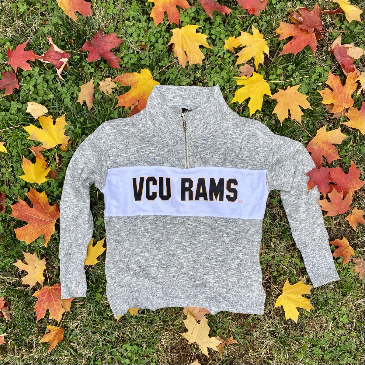 VCUGear's tweet image. It's Free Gear Friday on Instagram!🍁Head to our page to find out how you can enter to win these fall favorites. Also available at vcubooks.com! 🍂 #VCU #VCUGear #VCURams #LetsGoVCU