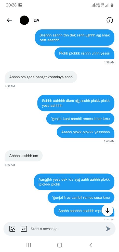 xyzrdm's tweet photo. Ahh makasih lonte hijab ku @evisusanti__ https://t.co/m4vqV3icQO