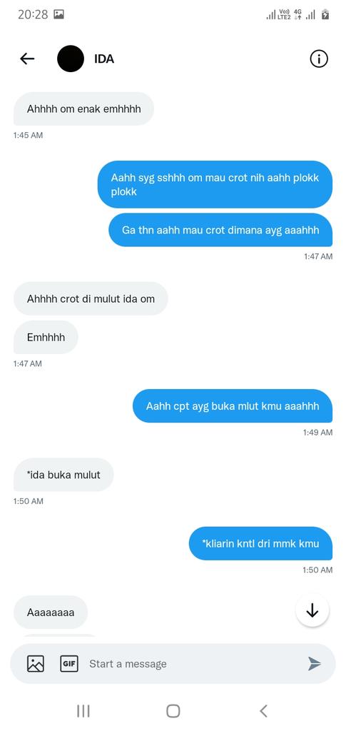 xyzrdm's tweet photo. Ahh makasih lonte hijab ku @evisusanti__ https://t.co/m4vqV3icQO