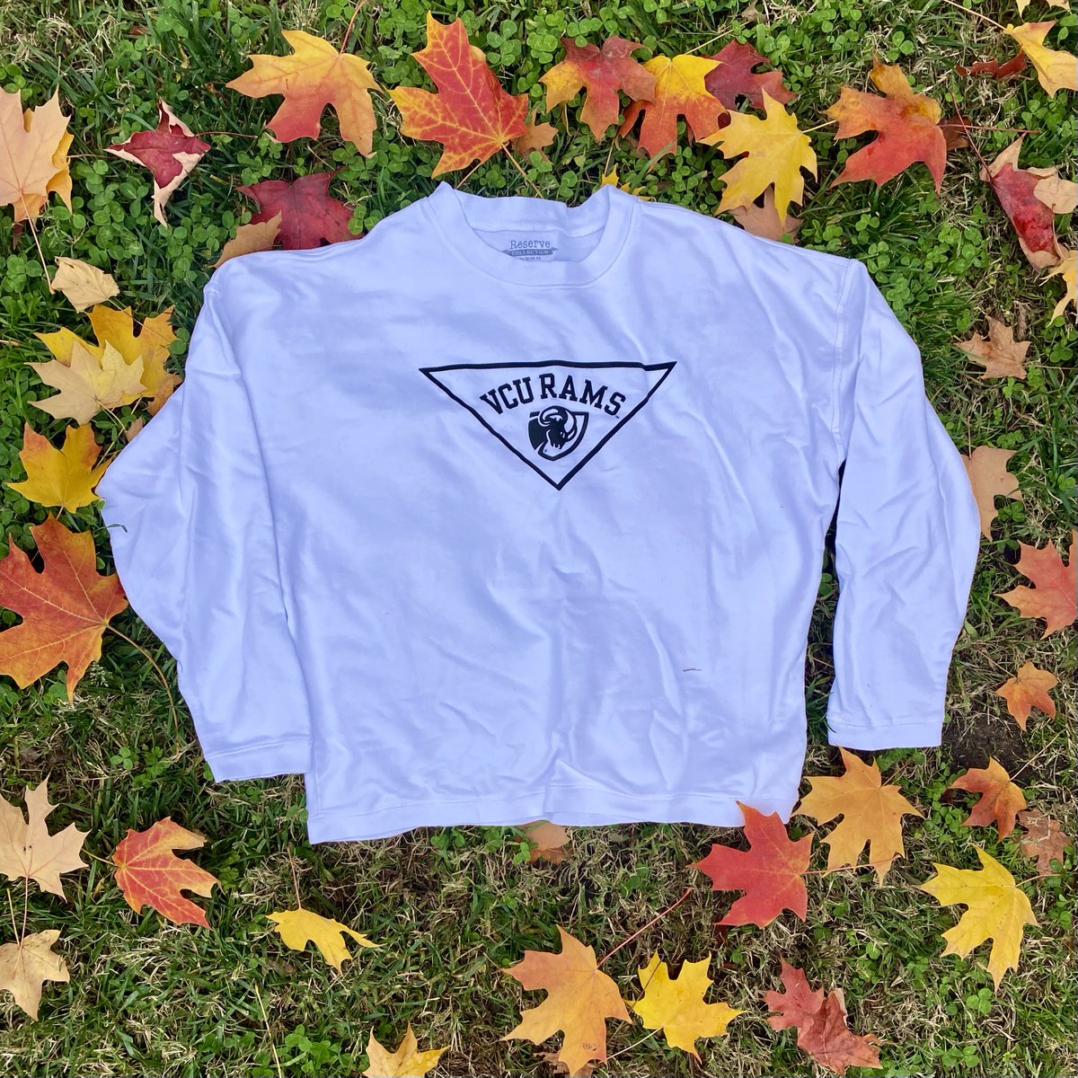 VCUGear's tweet image. It's Free Gear Friday on Instagram!🍁Head to our page to find out how you can enter to win these fall favorites. Also available at vcubooks.com! 🍂 #VCU #VCUGear #VCURams #LetsGoVCU