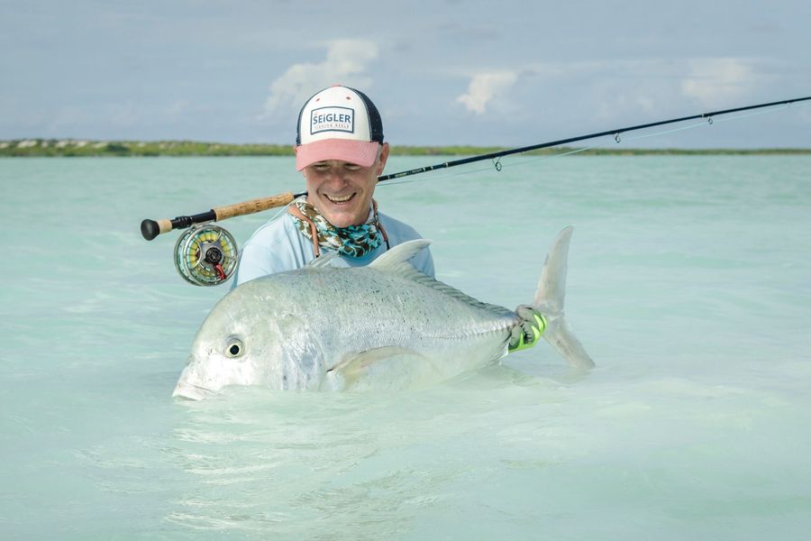 AlphonseFishing's tweet photo. We can't get enough of these shallow-water sight-fished monsters caught in the Astove Lagoon!
4 anglers per week = ample opportunity to catch that fish of a lifetime! ๐
๐ธ Rudolf Lubbe
#OuterIslands #FishAstove #AstoveAtoll https://t.co/lMzYTmbojZ