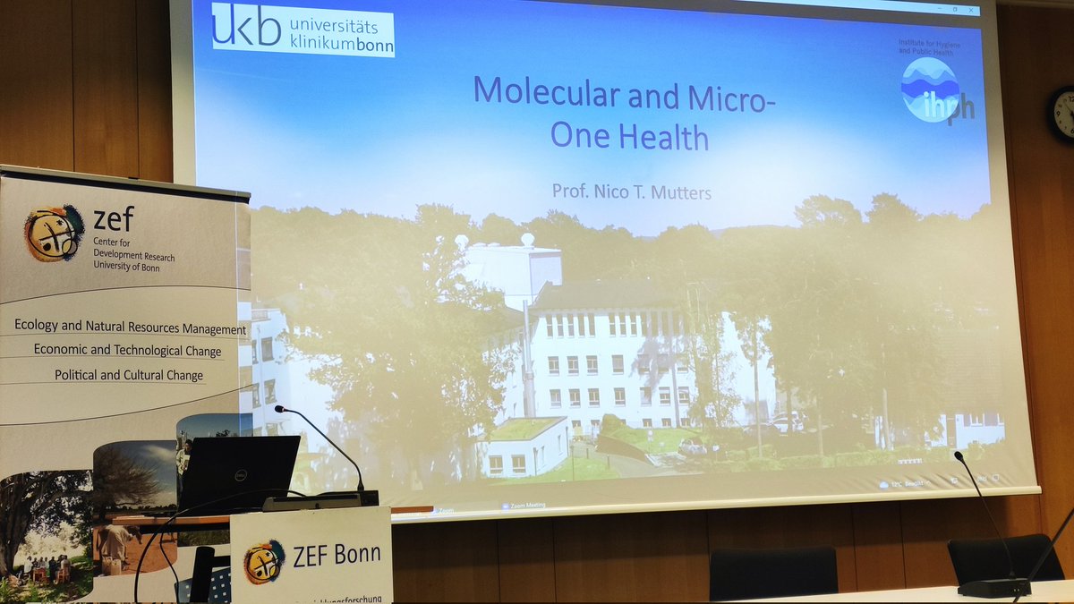 ZEFbonn's tweet photo. We continue with Prof. Nico Mutters of @UniklinikBonn on Molecular and Micro-#OneHealth. He's talking about the resistance development of bacteria https://t.co/CSHIuxrlCt