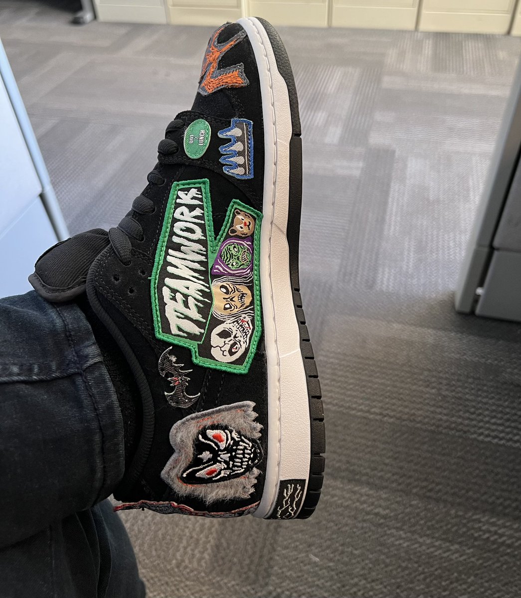 Chicagopirates1's tweet photo. #kotd SB Dunk Neckface Pro Black 🔥
This dunk is Crazy!! 😮‍💨🤘🏻🤙🏻
Def one of my favorites. 💯
Have an AMAZING Thursday all, 1 day closer to the weekend! Cheers 🥃🥃 https://t.co/gerC2T5MKy