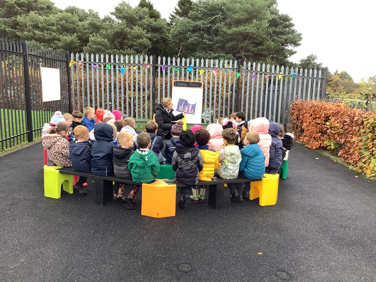 MrsMacaulayCPS's tweet photo. Primary 1 enjoyed taking their maths lesson outdoors this week. We collected, measured, compared and ordered natural materials. #Outdoorclassroomday #TeamTuesday @carmondean_ps @misspurvisCPS https://t.co/SapnOPFqw7