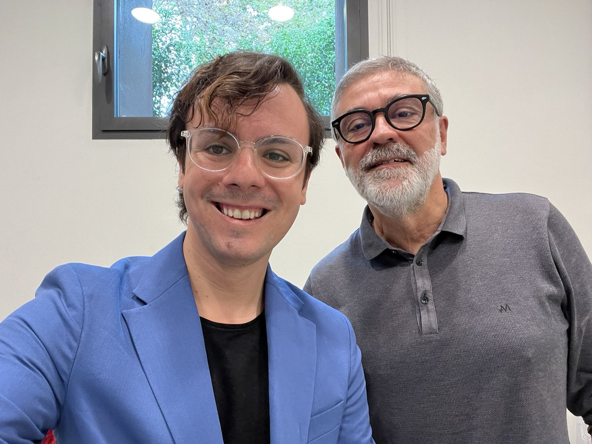 lapaulitica's tweet photo. Hoy en el Parlament de Catalunya con el diputado @carlesral de la @cupnacional sobre la crisis que enfrenta Puerto Rico y la importancia de la solidaridad mutua en nuestras respectivas luchas por la independencia. 🧵 https://t.co/ENxO7NXBDc