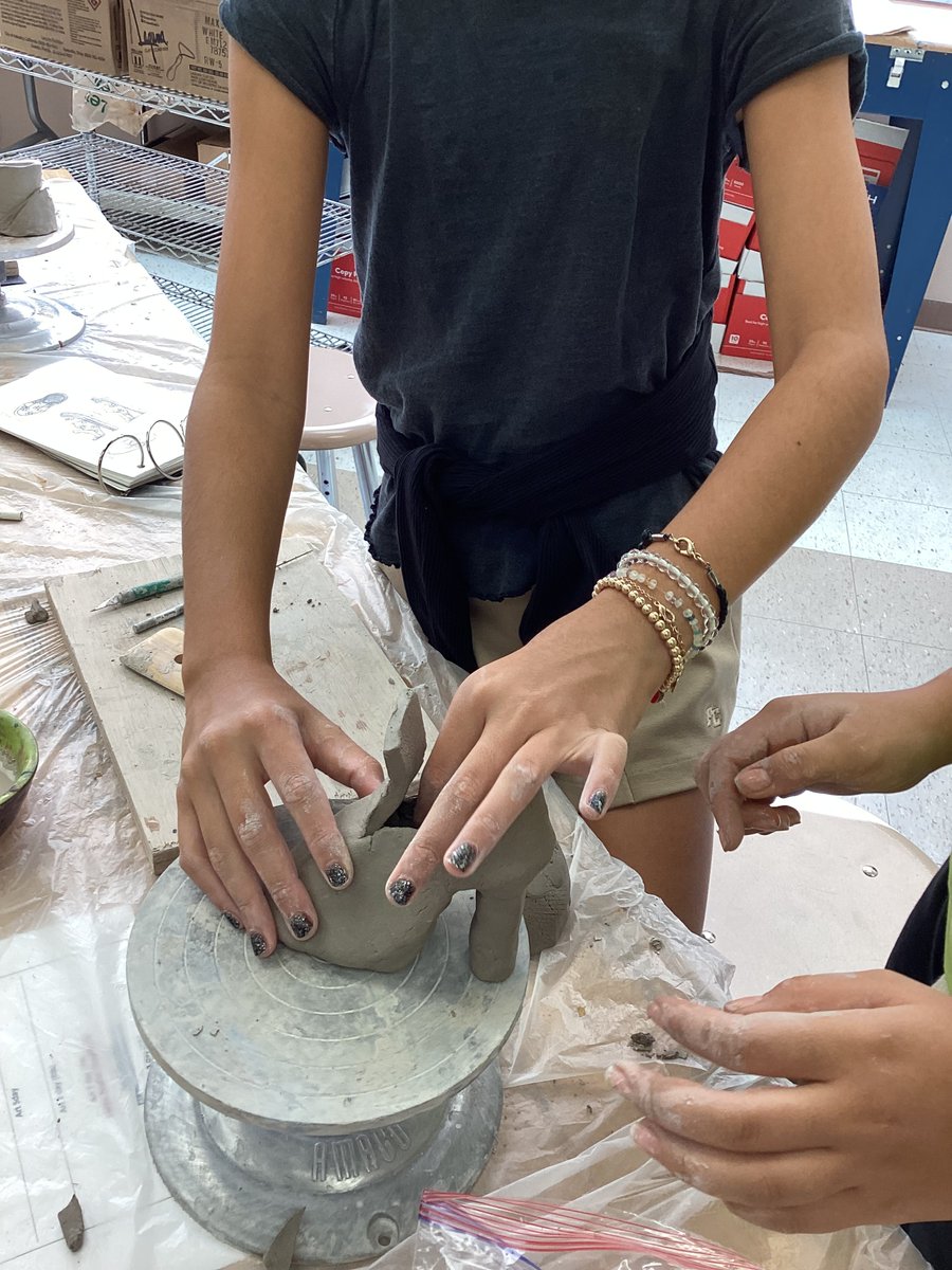 PineCrestArts's tweet image. #PCMiddleSchool creatives are channeling their inner fashion designers by sculpting their shoe design into physical clay models! #PCVisualArts