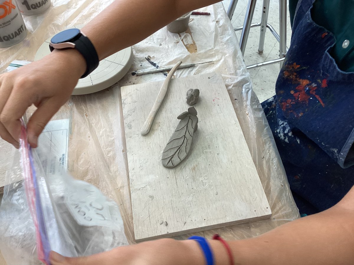 PineCrestArts's tweet image. #PCMiddleSchool creatives are channeling their inner fashion designers by sculpting their shoe design into physical clay models! #PCVisualArts
