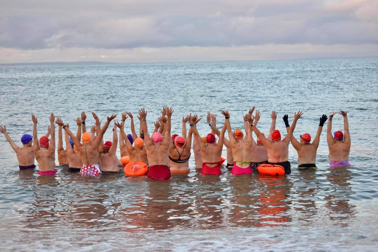 LobularBCUK's tweet photo. Our new campaign #22ADayUK raises awareness of #lobular #BreastCancer &amp; the ~22 people diagnosed with the disease everyday in the UK https://t.co/uaTvYYxmYZ #HeleBayMerbabes https://t.co/HU3QJMOPEC