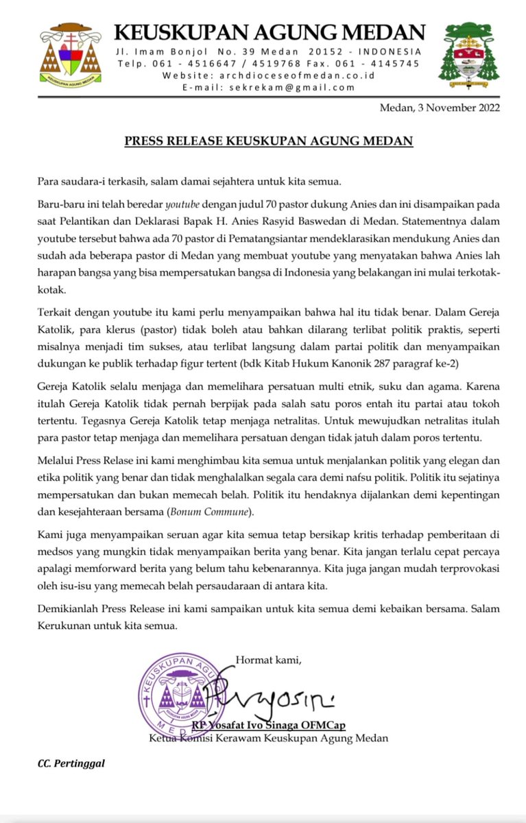 Kita berharap agar Tim Sukses Capres tertentu untuk MENGHENTIKAN menyebarkan kebohongan. Ini klarifikasi Keuskupan Agung Medan bahwa tidak benar berita 70 Pastor dukung Capres tertentu. 

Mari kita berpolitik secara sehat. Jangan berpolitik kotor dengan menyebarkan kebohongan!