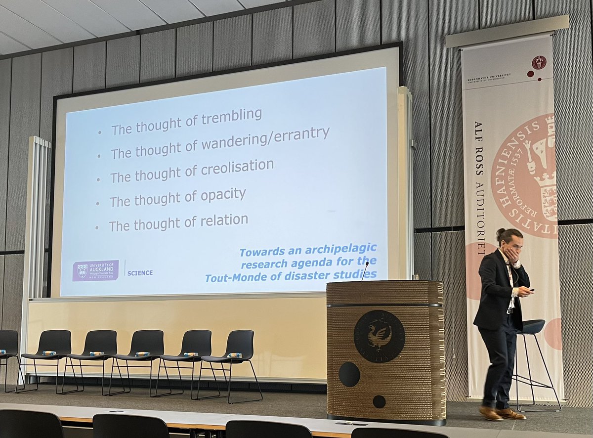 DrCEriksen's tweet photo. Fantastic keynote by @jcgaillard_uoa on escaping the prison of universalism in #disaster studies by recognizing otherness & difference, creolisation & hybridity, difference & relation, truth & legitimation, opacity & translation, Archipelago & Tout-Monde. #NEEDS2022 https://t.co/qIdyOBAQrO
