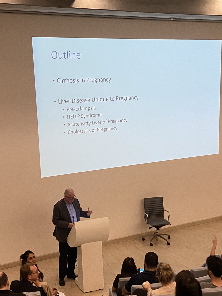 Prof @MichaelHenegha8 presents Liver disease in pregnancy for the Intensivist #liverlearning #LITU2022 #LiverTwitter #liverintensivecare @KingsCollegeNHS @KingsCritCare