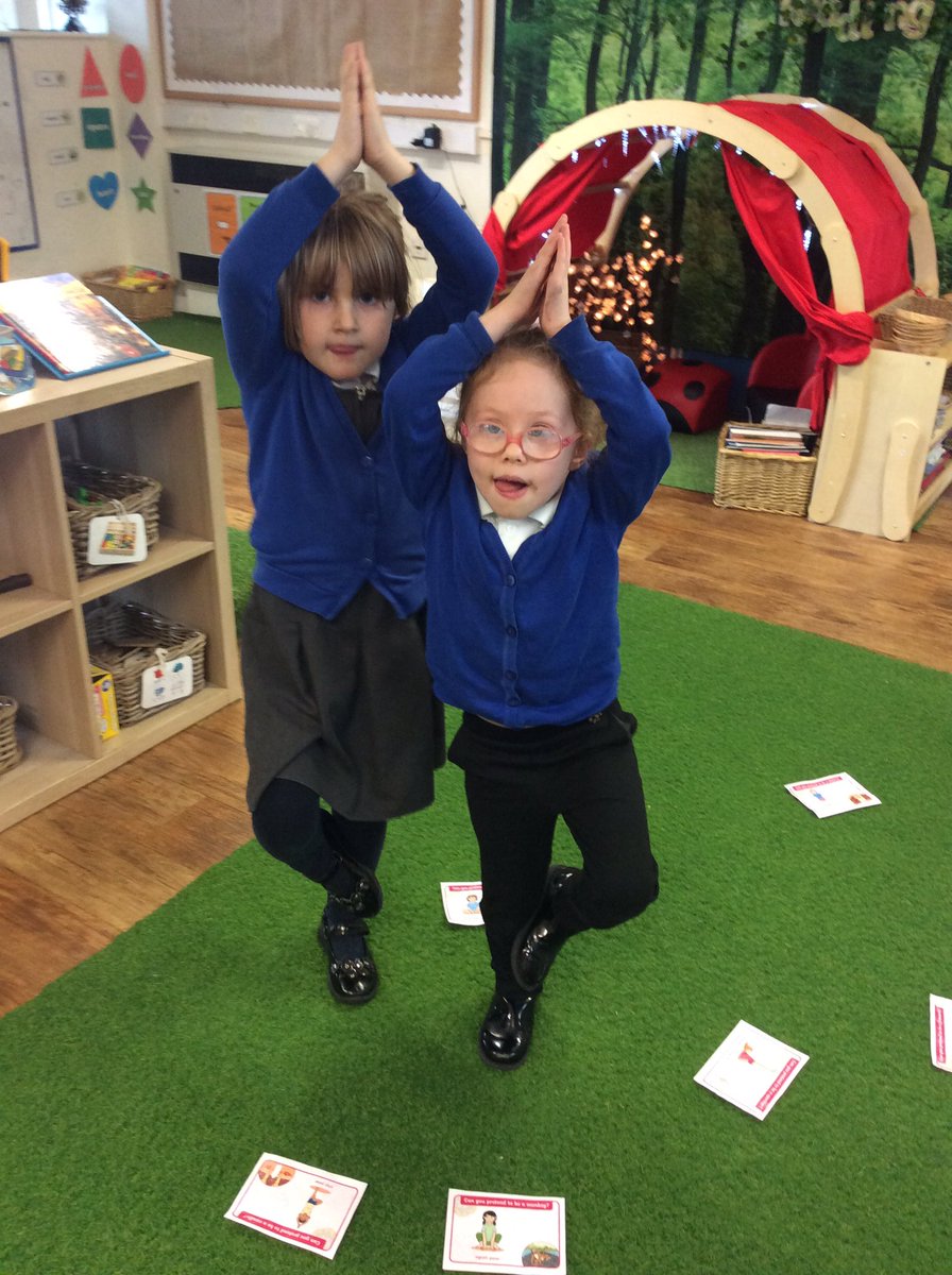 TPAYear2EL's tweet photo. We have been doing different Diwali yoga poses today @DeltaTheParks @TPAF2LB #TPARE #TPAF2RE https://t.co/wtxCeHEDl8