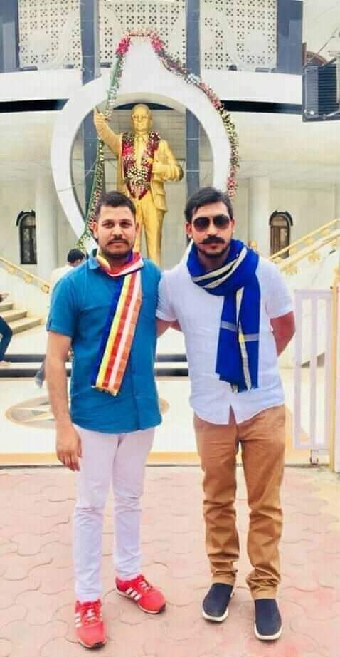 NeerajA85157373's tweet photo. आजाद समाज पार्टी कांशीराम के संस्थापक सदस्य व राष्ट्रीय कोर कमेटी सदस्य  @GulzarSiddiqui_ जी को जन्मदिन की बहुत बहुत मुबारकबाद 💐💐

@BhimArmyChief
@Vndnason @AniketDhanuk_ @AbbasGhaziAsp @AzaadAbuZafar1 @JaytunjayVishwa @AbdulDanishASP @AmbedkarUdit @azadsahil_asp @ASP4UP https://t.co/E7MeioIL7Y