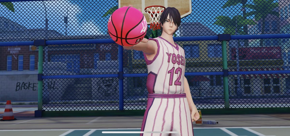 9uzla's tweet photo. 下手すぎてほぼ上手い人の試合を観戦して楽しんでるレベルだけど推し達が🏀してるとこ見れるの元気でる～
あとお菓子のコートアツシ君向けすぎでは？！と思わず買った かわいい https://t.co/MLkKfju0RD