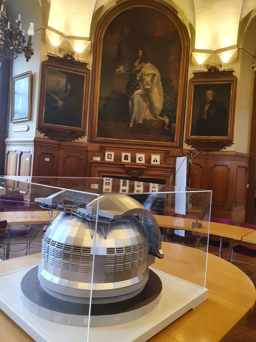 XavierBontweet's tweet photo. ELT model under the benevolent eye of Louis XIV ! 🙂
-- at Observatoire de Paris celebrating 60 years of @ESO 🥳 https://t.co/G1ZyammXHk