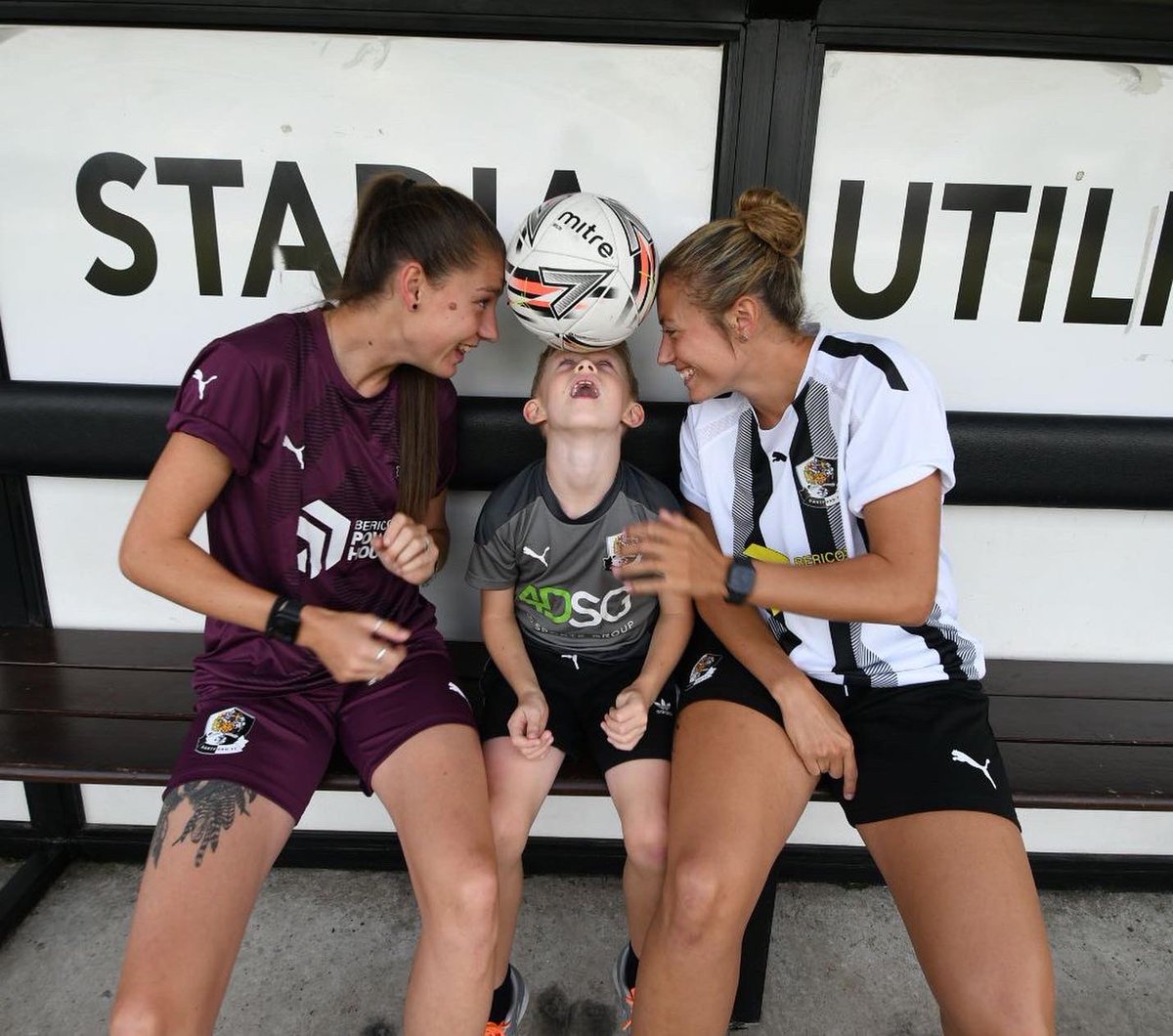 DartfordFCWomen's tweet photo. N CONVERSATION with GEORGIE DAVIS @GeeDavis_x 

"Dartford FC reporter/writer, Chris Palmer, recently sat down in conversation with Dartford FC Women’s Georgie Davis."
 
https://t.co/XmPjFbI8WK

#eatyourdartout #dartsfcwomen https://t.co/SOsKXh6okD