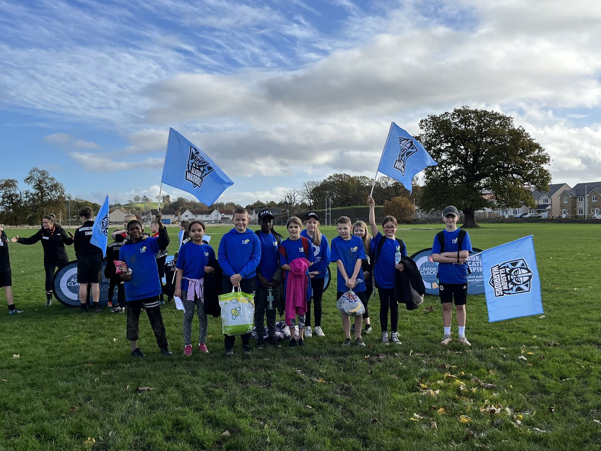 ParkPSClacks's tweet photo. Today Park Primary were representing Team New Zealand 🇳🇿 at the Primary 7’s Touch Rugby Tournament at Alloa Rugby Club. @activeclacks @ParkPS @alloarugby  Well done to all especially Lucas and Alistair for receiving their award for excellent sportsmanship 🙌🏻🙌🏻 🏉 https://t.co/kXhxE0cTsB