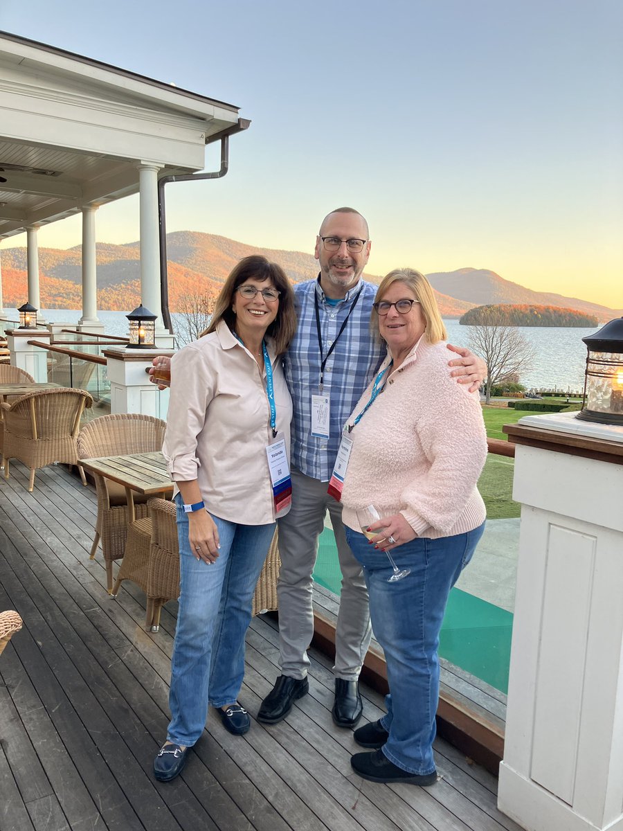YRG0216's tweet photo. ACL connects old friends and new! #TeamOptions #aclaimh43 #aclnys #bringithomenys https://t.co/yFvBFL7TfZ