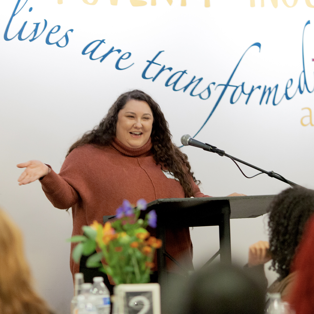 fhcmoms's tweet photo. Five moms recently graduate from Fellowship Housing. We are so incredibly proud of these women and their fierce love for their kids that drives them to build a new future. 

Read some quotes from these amazing moms here: https://t.co/sitqI0qXDf https://t.co/Yx5aD3b28a