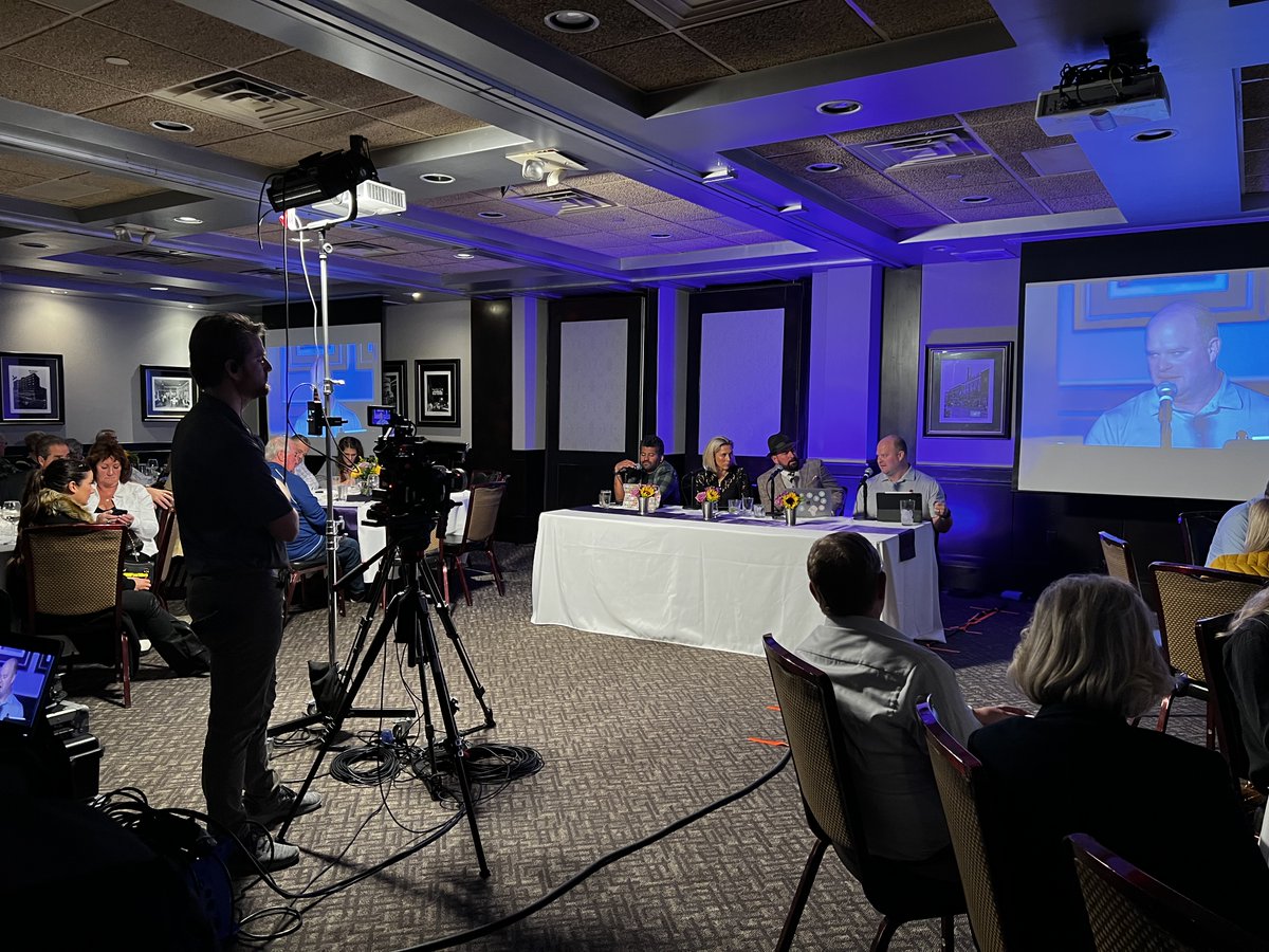 MedallionRacing's tweet photo. The Breeders' Cup Handicapping Event was a huge success! 👏 Thank you to everyone who tuned in, it was a great night! https://t.co/hxLKJXpMud