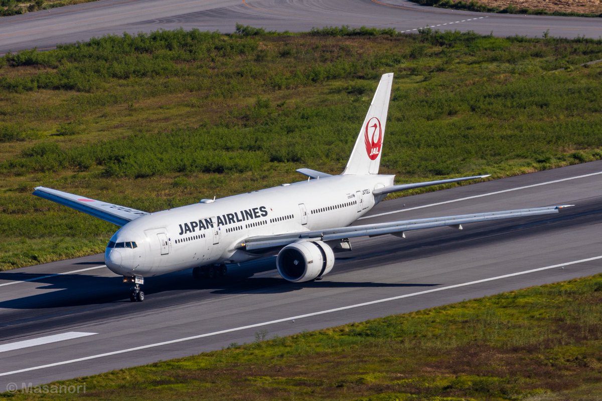 masa_camera_15's tweet photo. JALB777-200のV64とV63ってなにが違うん??
どなたか知ってる方いたら教えてください👍
#JAL #b772 #V64 #V63 #の違い https://t.co/H6EJm8PJBp