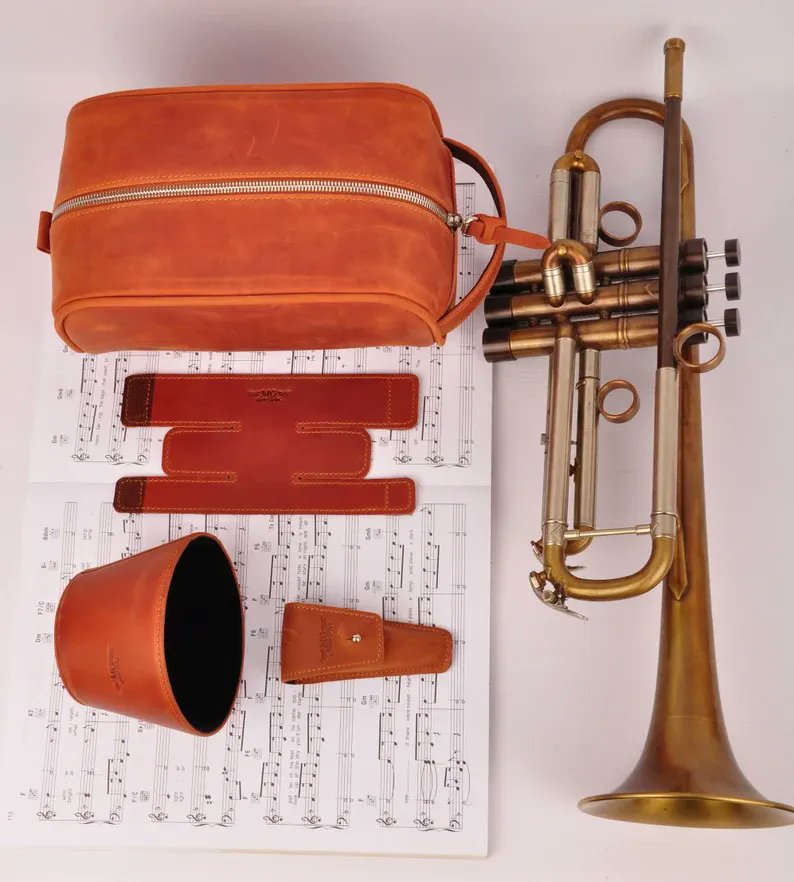 MG_Leather_Work's tweet photo. Personalized Trumpet Set Magnetic Mute.
https://t.co/i2HUjZTYXk
#trumpet #trumpetlife #trumpetlove #trumpetplayers #trumpets #trumpetswag #trumpette #trumpetlovers #trumpetbag #trumpetcase #brasswind #trompeta #trompete #trompette #trompet #mgleatherwork #mglw https://t.co/OFS360cXZ8