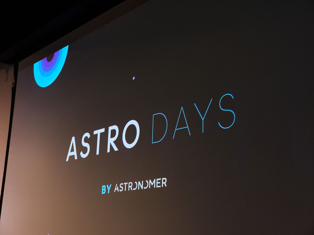 astronomerio's tweet photo. The atmosphere at the #AstroDays: NYC was amazing! The opportunity to ask questions, talk with peers, that's what in-person events are all about. We're sure the Chicago #data scene will be just as energetic!
Register today: https://t.co/1wtEP18VSC https://t.co/ZB5UzCJUoz