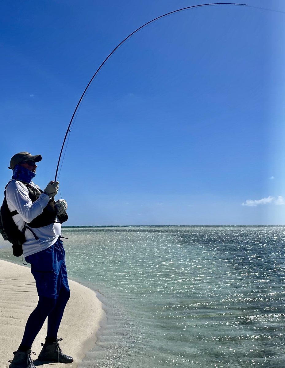 SnowbeeFishing's tweet image. Setting up a new XS Saltwater fly reel with 300metres of backing and our #8wt Tropics floating line for a customer on his way to the Bahamas today! 
Tight Lines, looking forward to some pics &amp;amp; we aren't at all envious😠😠😠...😁😂🎣

#flyfishing #saltwaterflyfishing #snowbee