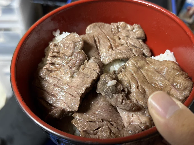 誕生日に頂いた牛タン!分厚すぎてびっくり!#しょいグルメ 