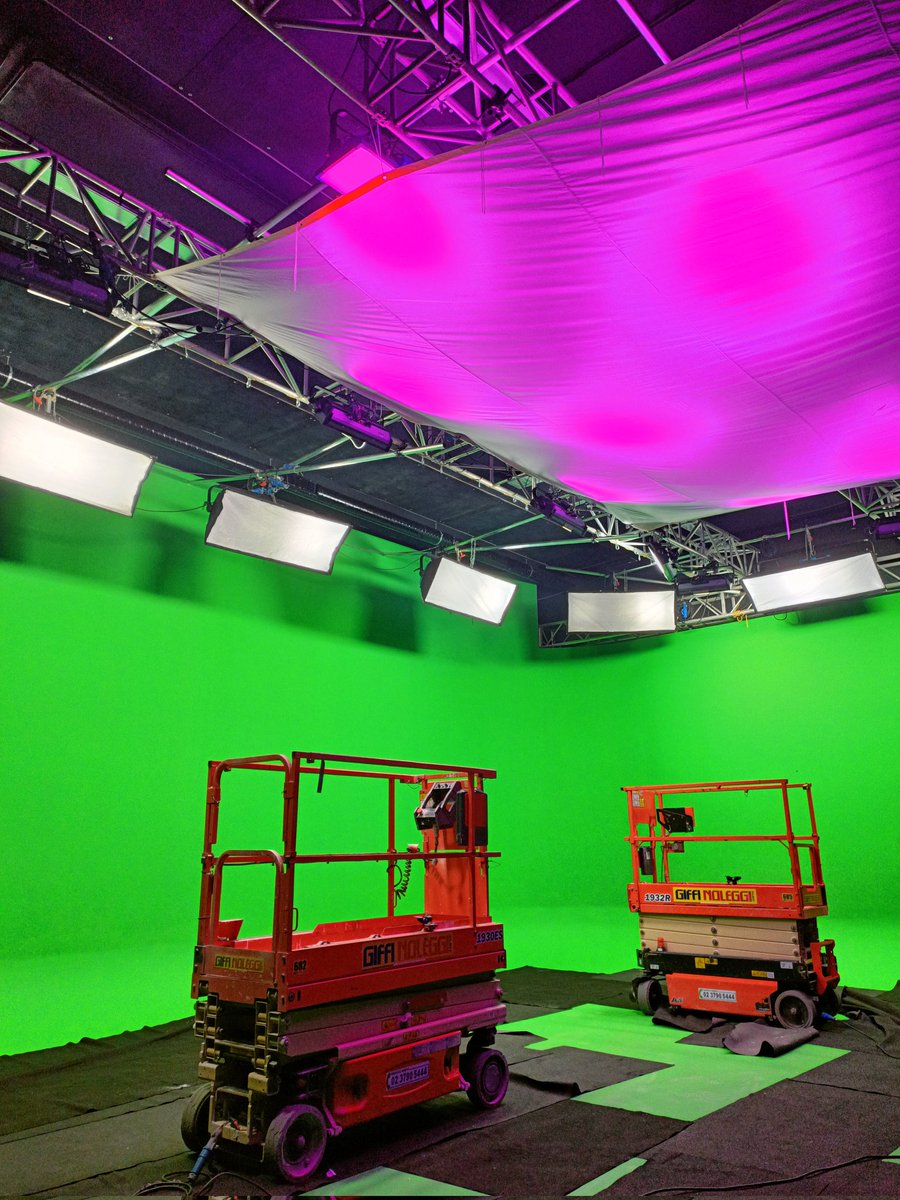 hyb_studio's tweet photo. Allestimento in corso.. qualche luce😁💡🎬

Grazie @_csfactory
#setup #light #skypanel #aputure #hybridstudio #promo #rentalstudio #greenscreen #newproject https://t.co/dNkqfZfxVs