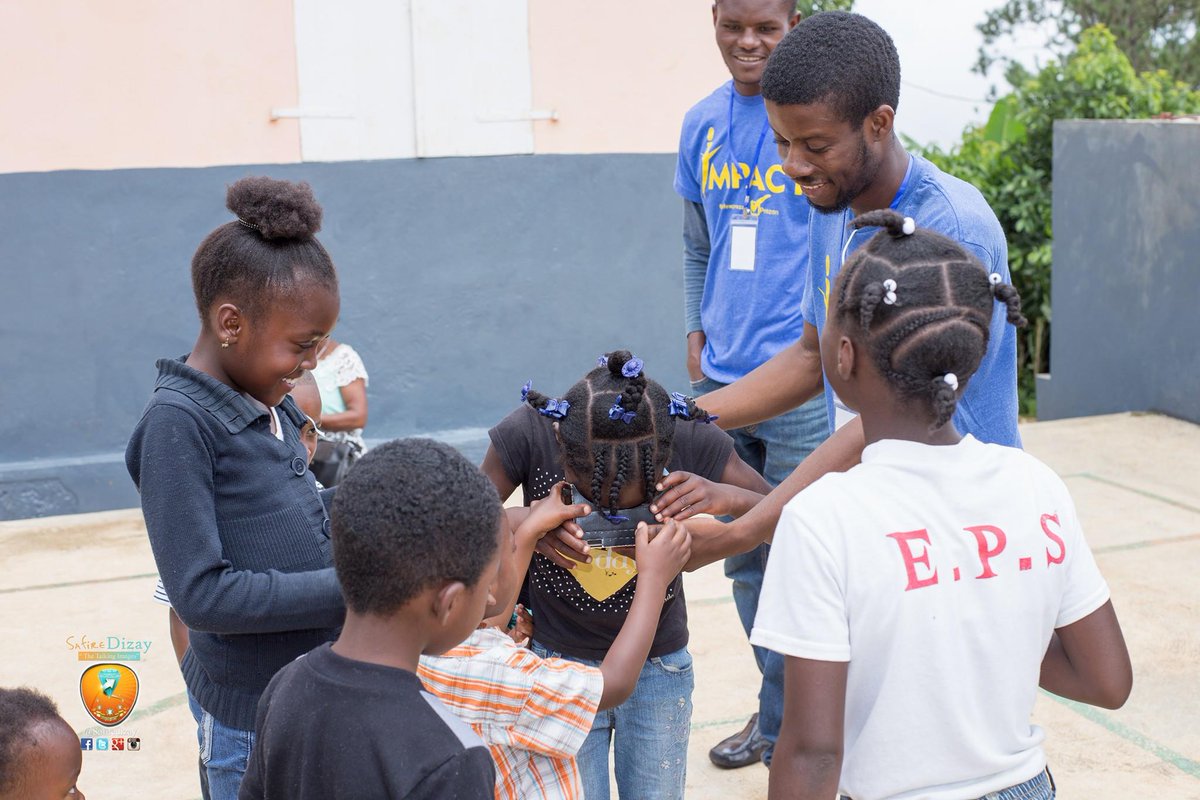 pierresbaptiste's tweet photo. From 2015 to 2019, I distributed school supplies to more than 3000 students.

Why is something so simple became a phenomenon and gained national attention?

It was a masterclass in creative thinking.

Here are 3 ways you can add a creative touch to a boring project. (THREAD) https://t.co/5Ao6g78fW2