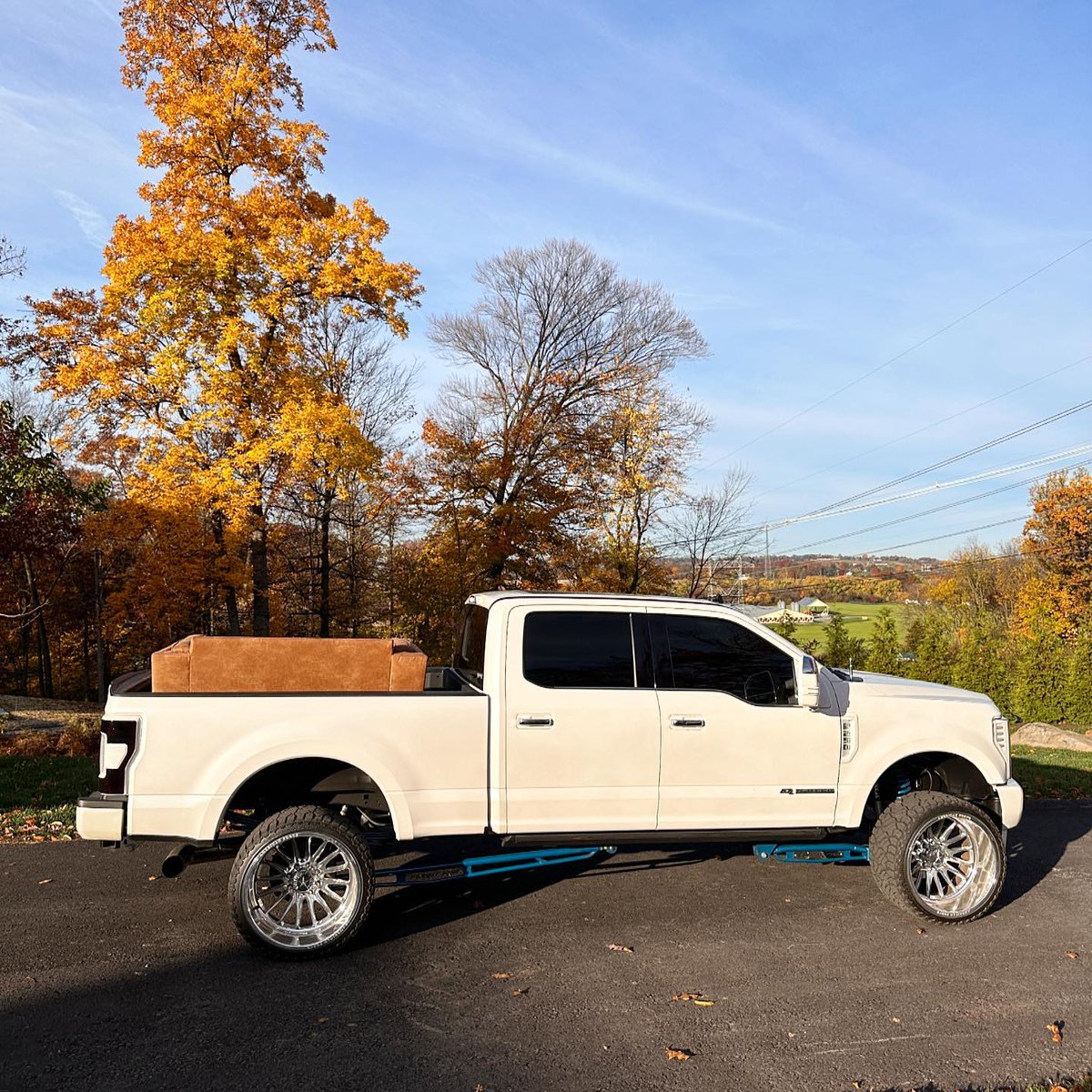 What’s the first thing you’ll throw in the bed of #DDG28? 📥🏋️‍♂️ It’s helping us out today as we work on setting up a certain someone’s local Lancaster business 😎👊
-
🎟️ENTER FOR YOUR CHANCE TO WIN this Platinum + $30,000! ↙️
📲 ENTHUZST.COM 📲