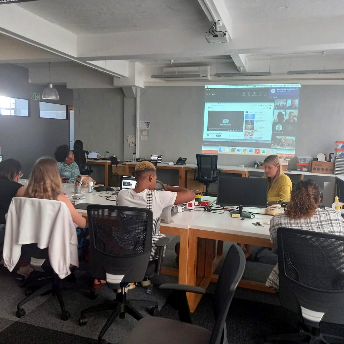 mobius_group's tweet photo. We made our final M-Merge session of 2022 a day to remember. It was inspiring, collaborative, and a chance to hear from the entire Mobius Group team.

We can't wait to share more about our plans for next year.

#MobiusConsulting
#BuildingDigitalTrust
#TeamCulture https://t.co/RdM3VxpFw2