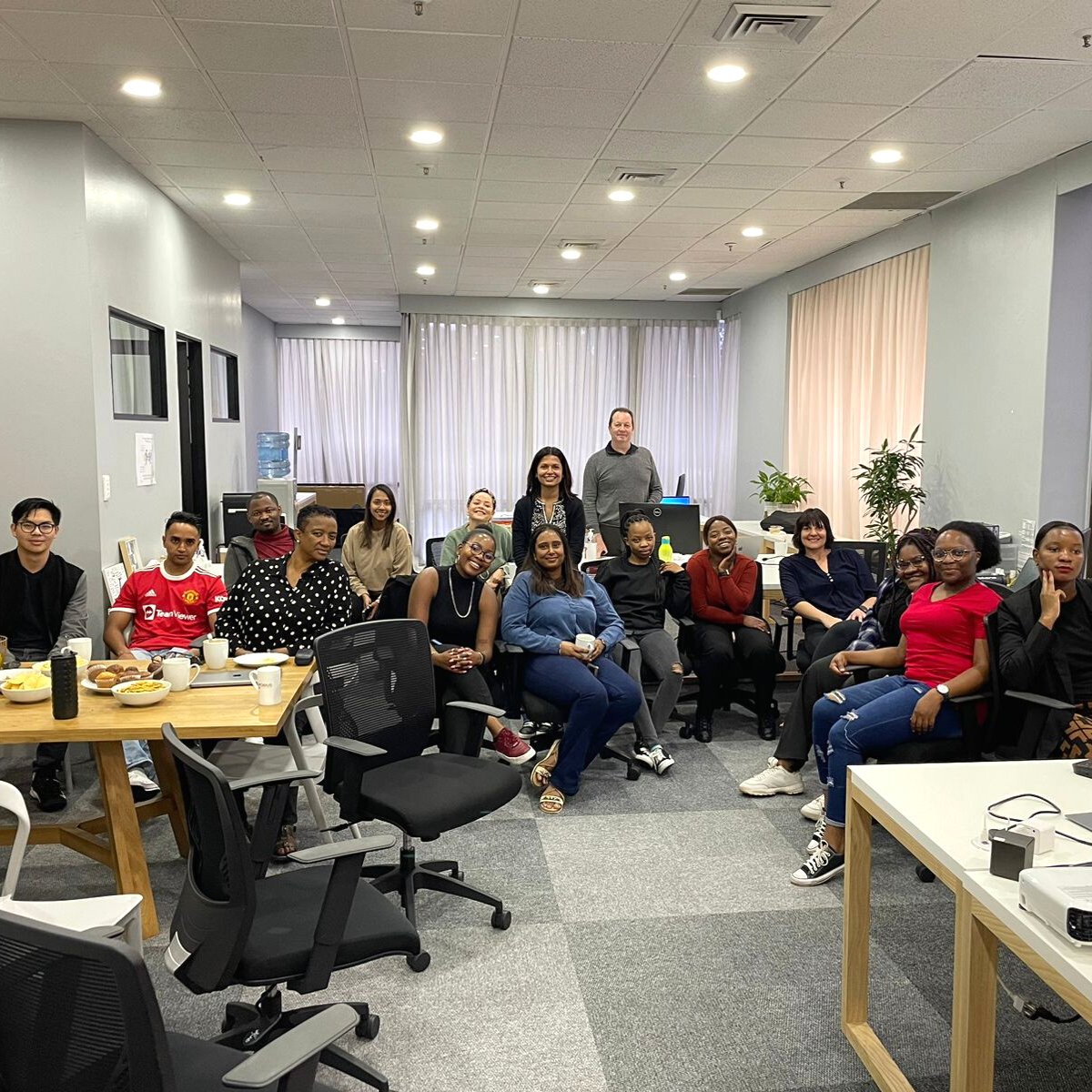 mobius_group's tweet photo. We made our final M-Merge session of 2022 a day to remember. It was inspiring, collaborative, and a chance to hear from the entire Mobius Group team.

We can't wait to share more about our plans for next year.

#MobiusConsulting
#BuildingDigitalTrust
#TeamCulture https://t.co/RdM3VxpFw2