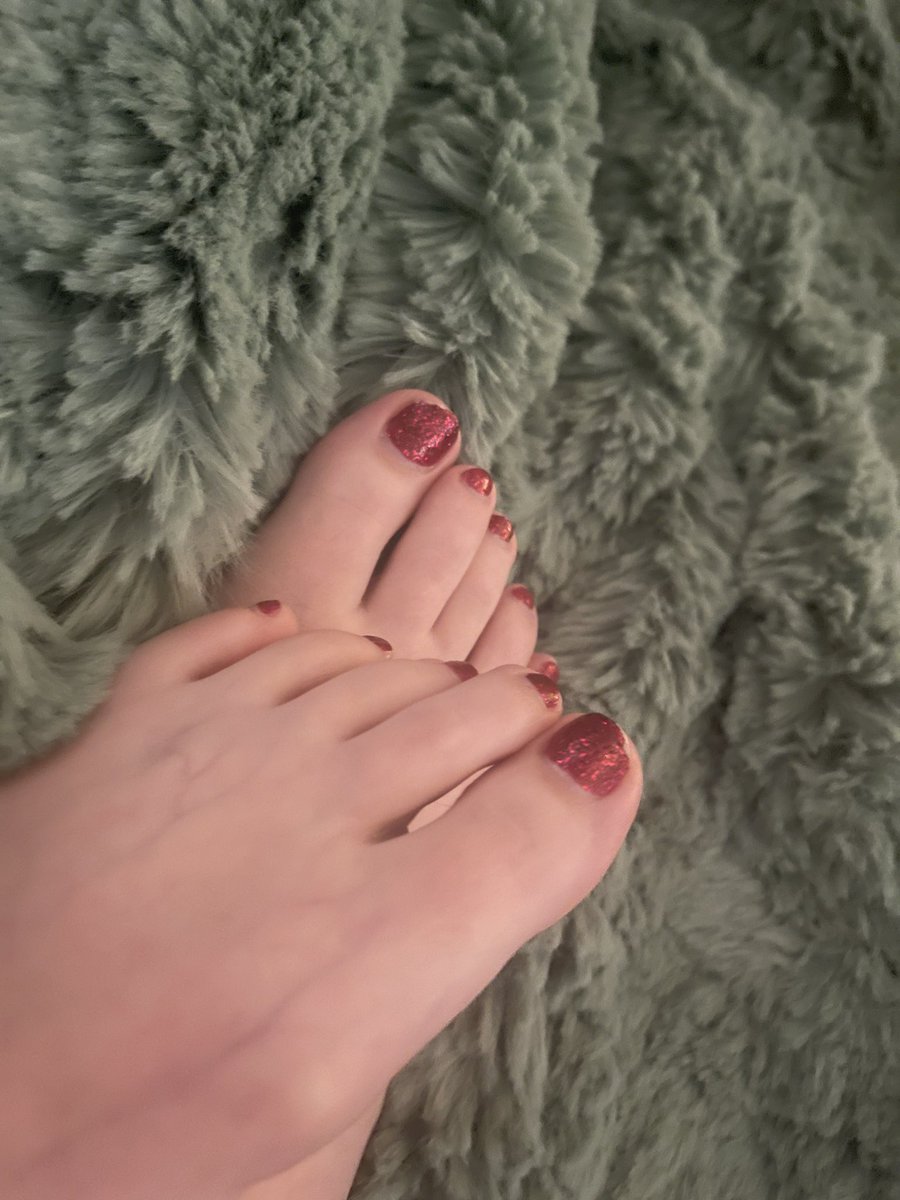 queenfindomeli's tweet photo. You are all boring me. Either $end £15 to my PayPal or get blocked🐽💸 you worthless pindick losers mean nothing to me unless I see cash first👿🐽< findom findomme paypig relapse femdom chastity  humiliation blackmail big/small drain sissification goddess cashcow humiliation > https://t.co/YVrobtinnP