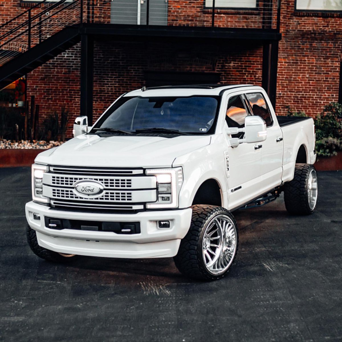 How many miles will your trip back be behind the wheel of this Platinum 💎🥶 Let us know! 👇👇
-
⏰ DEADLINE for #DDG28: 11/13/22 ⏰
Get Entered! 🏆
📲 ENTHUZST.COM 📲
-
#Platinum #Powerstroke #Enthuzst