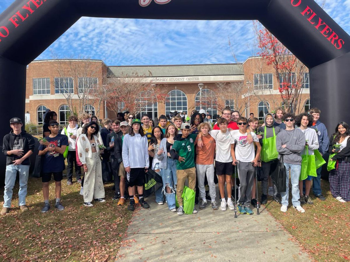 Pinecrest_CTE's tweet photo. We took a great group of students to engineering exploration day at SCC. #future_engineers @Pinecrest_MCS @cte_moore https://t.co/2ZTWrJ8u1D