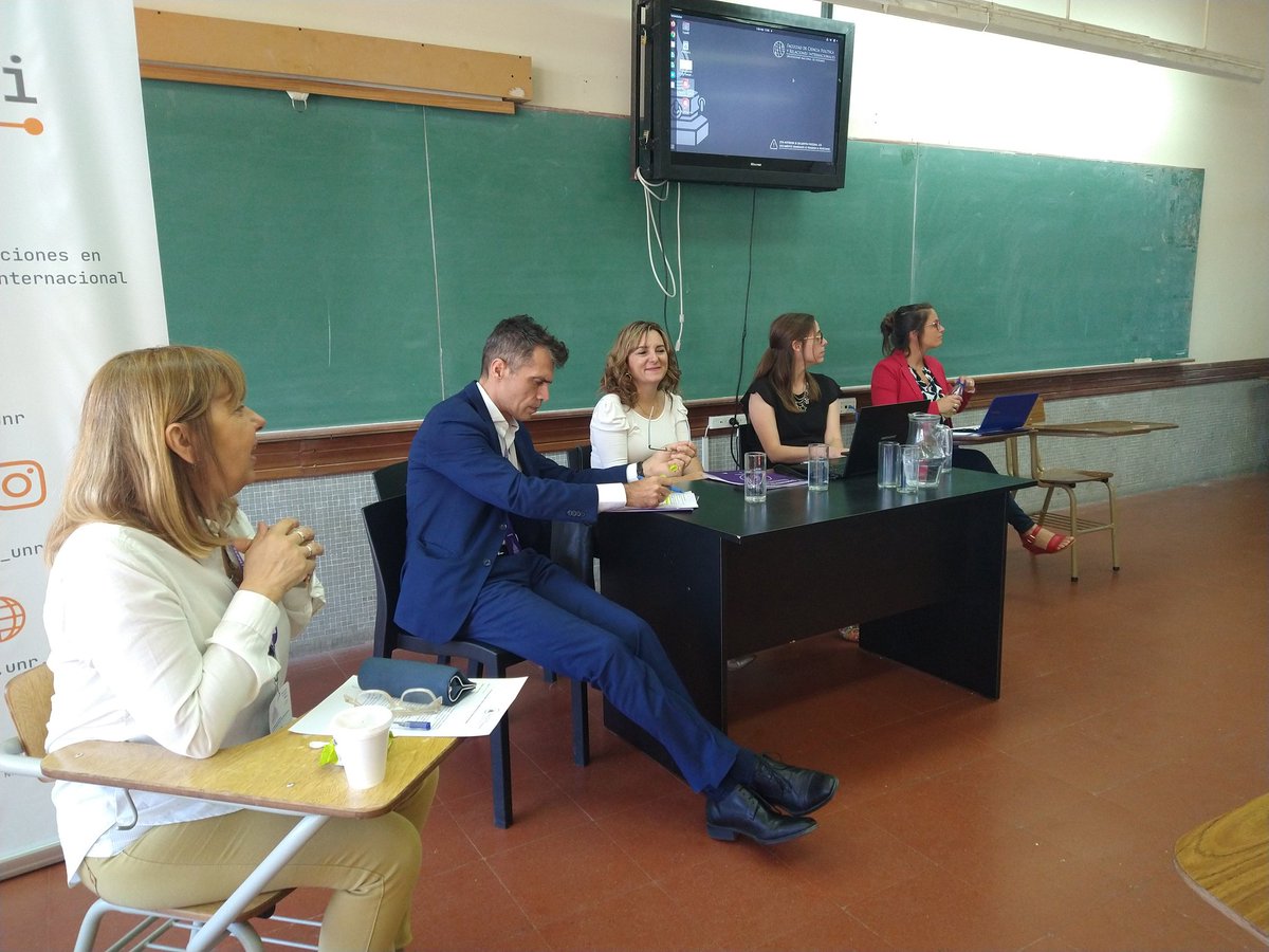 CIPEI UNR (@cipei_unr) on Twitter photo Los y las esperamos en la 202 con el panel sobre la Guerra Rusia 🇷🇺 - Ucrania 🇺🇦
<a href="/jujizel/">Julieta Zelicovich</a>
<a href="/carlavoliva/">Carla Oliva</a>
<a href="/AnabellaBusso/">Anabella Busso</a>
#RobertoFalcon
#EmilseCalderon
<a href="/CongDemocracia/">Congreso Sobre Democracia</a>
#SimposioCIPEI Los y las esperamos en la 202 con el panel sobre la Guerra Rusia 🇷🇺 - Ucrania 🇺🇦
<a href="/jujizel/">Julieta Zelicovich</a>
<a href="/carlavoliva/">Carla Oliva</a>
<a href="/AnabellaBusso/">Anabella Busso</a>
#RobertoFalcon
#EmilseCalderon
<a href="/CongDemocracia/">Congreso Sobre Democracia</a>
#SimposioCIPEI