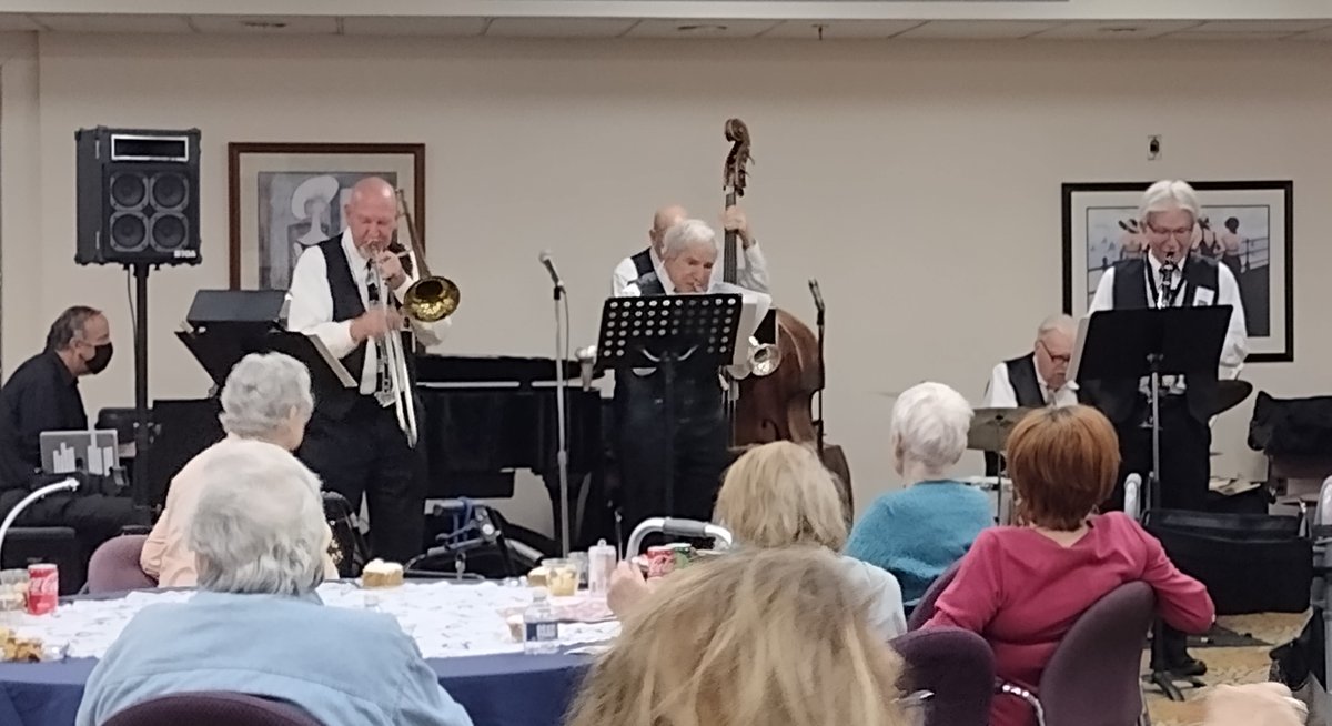 ceslchhgw's tweet photo. #DidYouKnow? You can use an old-fashioned washing board to create music! Last week, The Starvation Army Band returned to Ring House to play smooth jazz for #CESLC residents. 🎶 https://t.co/wInf33tSQd