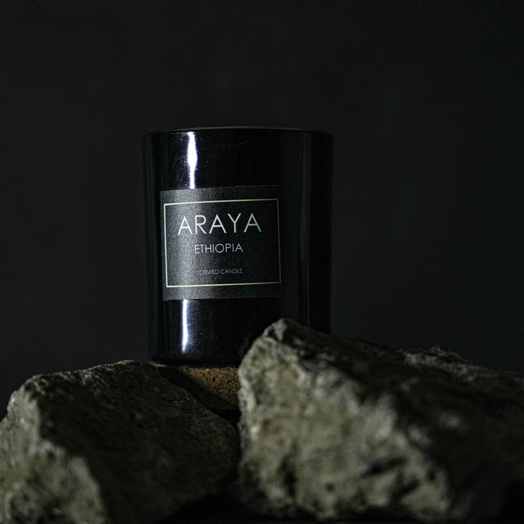 ARAYA
[ araya ]

meaning:

example

model

embodiment

@araya_candle 

Available at @sabegn_ethiopia