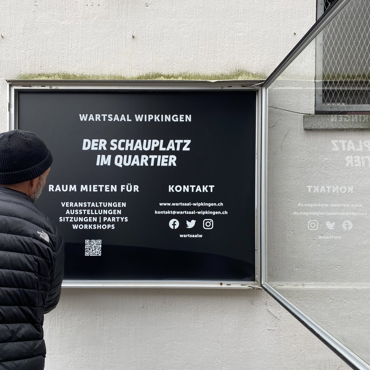 Neue Beschriftung in altem Kasten.