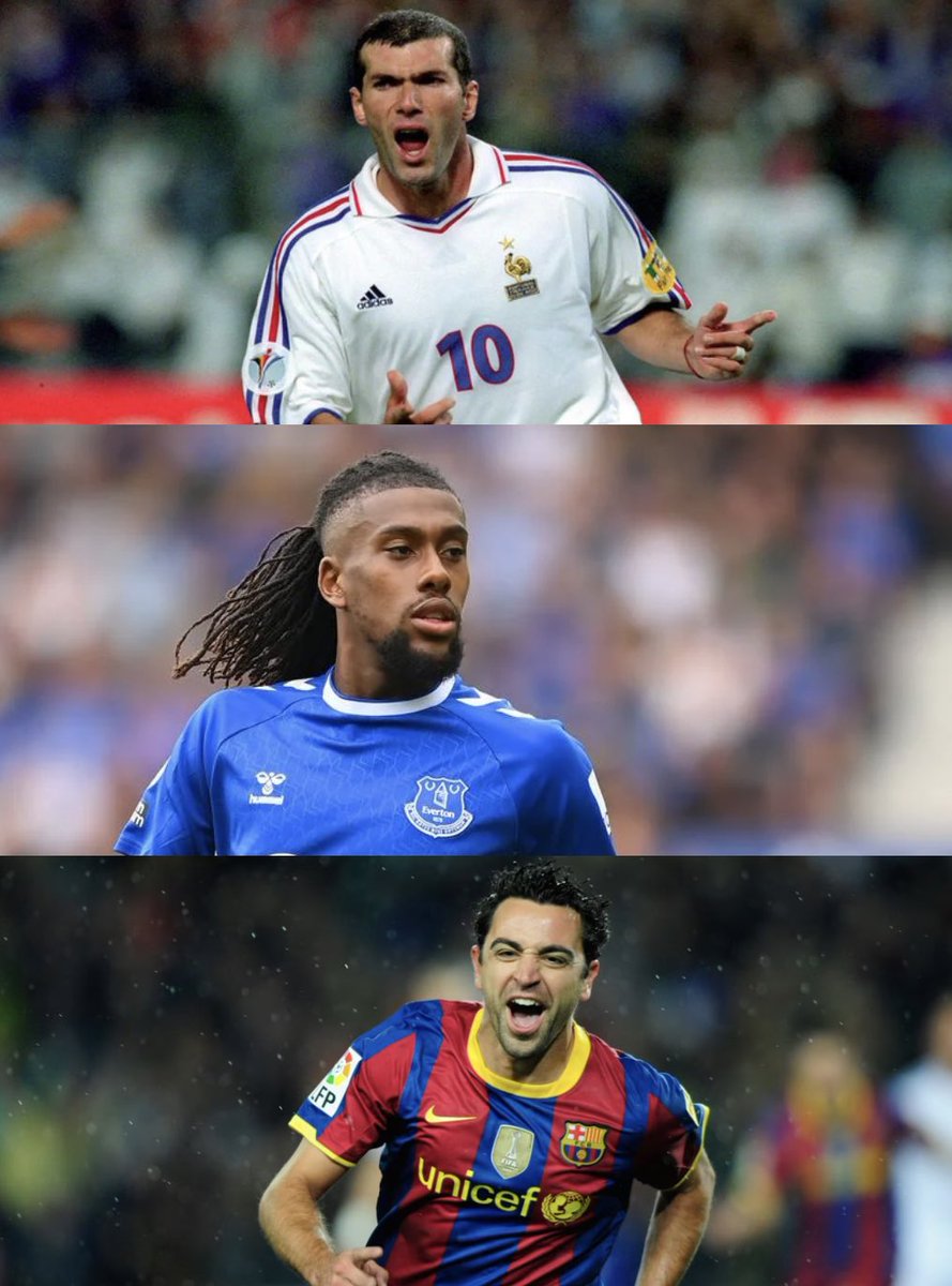 StoolFootball's tweet image. Start one, bench one, sell one 🤔