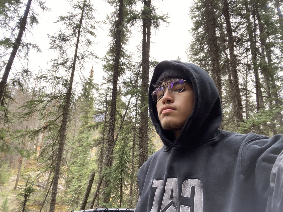 Matthew18_26's tweet photo. I saw the devil, through the woods, in his black truck 🪦 https://t.co/THmwF6c0mZ