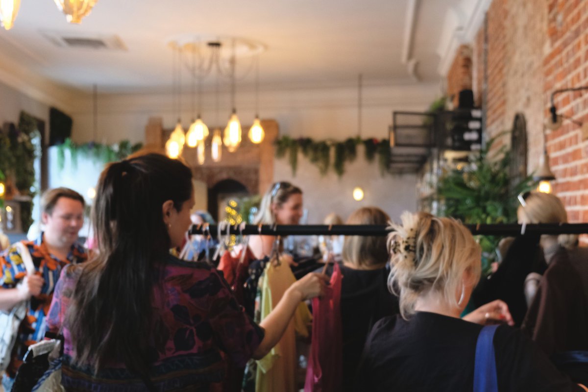 Exciting news! May we present Sunday Swap-o-rama! A brand new clothes swap &amp; social in collaboration with <a href="/WeWearTheTrews/">We Wear The Trousers</a> launching Sunday 27 Nov!
Family-friendly, all genders welcome. Tickets &amp; info 👉 norwichartscentre.co.uk/event/sunday-s…