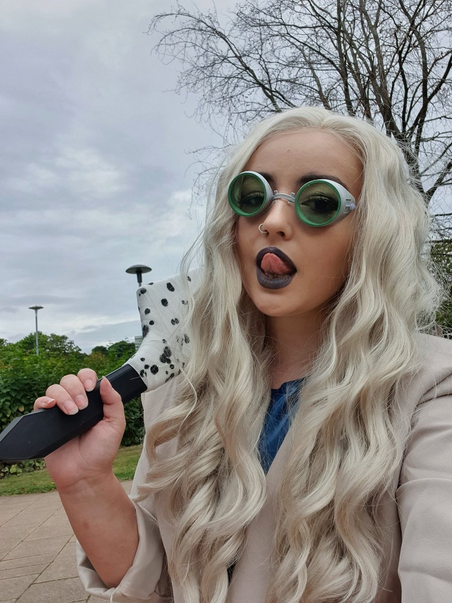 talietea's tweet photo. MCM is very fast approaching and I still can't decide what cosplays to take 🙃 https://t.co/IlCjNVjJW2