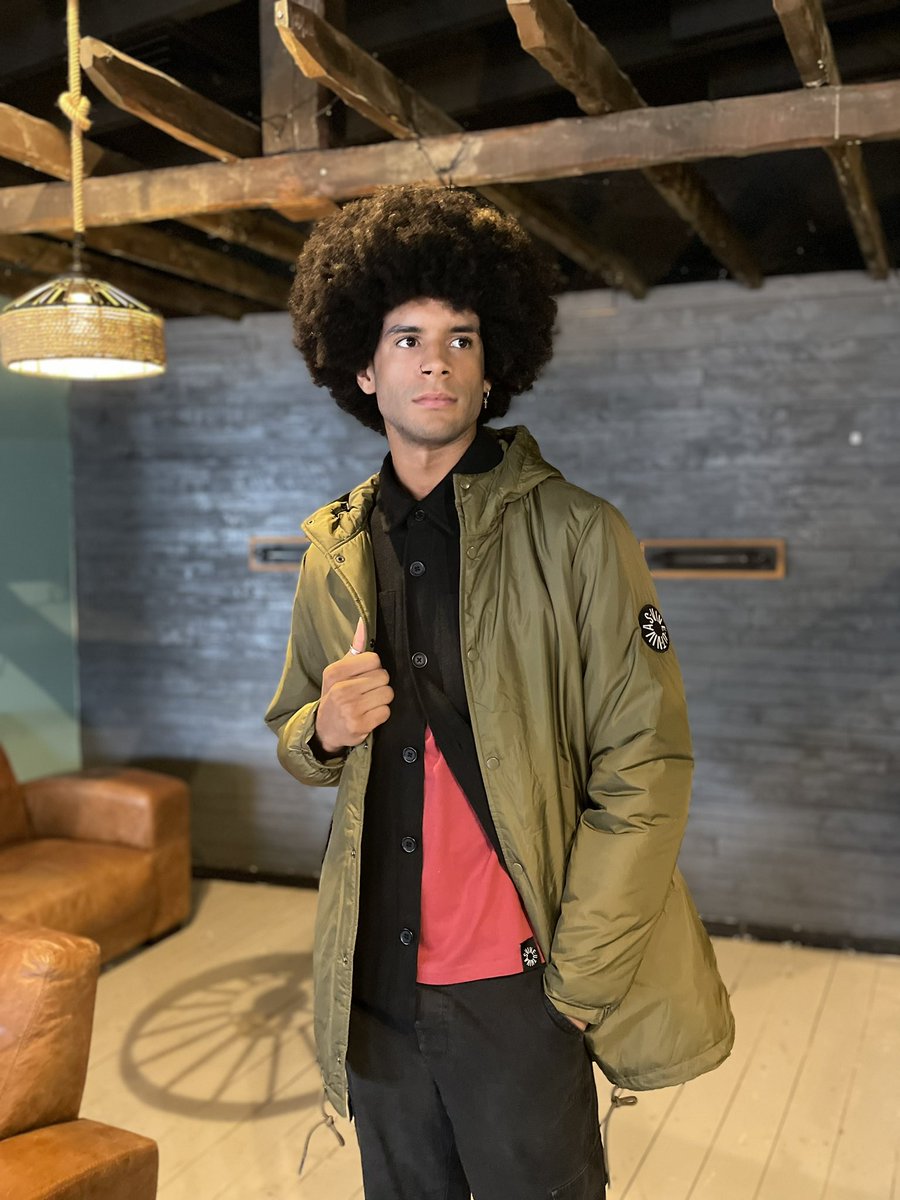 New to VuV - The Skirrid Parka features a quilted lining through with popper fastenings and a classic fishtail silhouette. Finished with the brands appliquéd wheel badge and woven wheel label on the hood. 

Available in Khaki &amp; Navy now:
viveutvivas.com