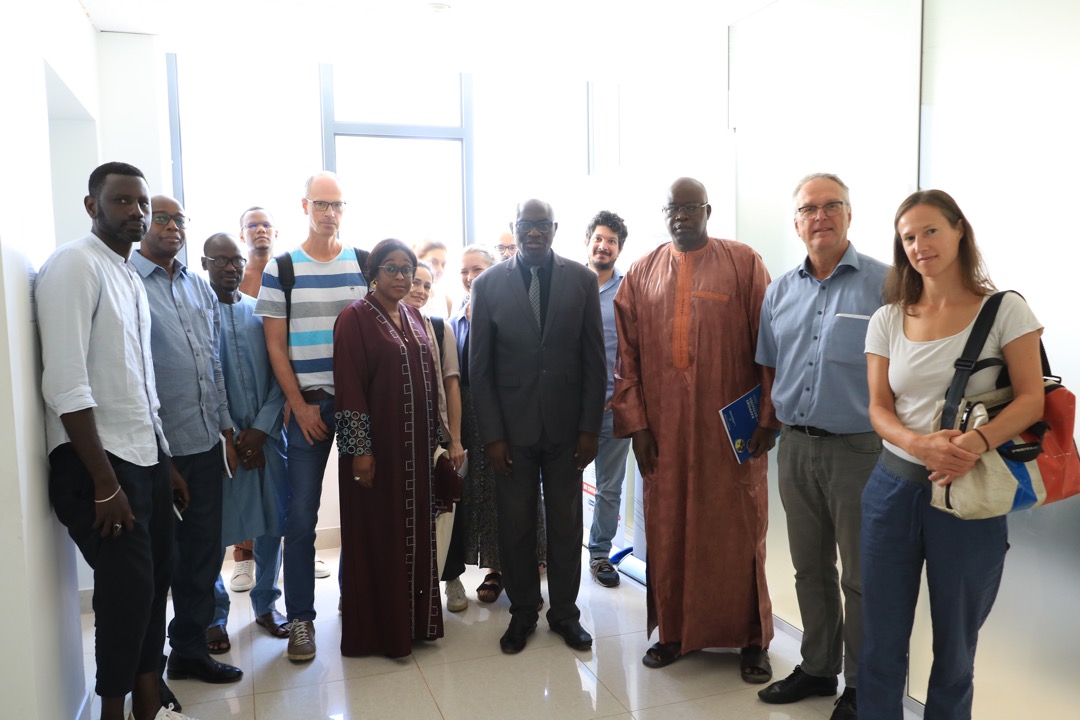 FAOSenegal's tweet photo. 🎥🎤🗒️Mission média avec des journalistes allemands et l’équipe @FAOSenegal du projet Initiative #PêchesCôtières en Afrique de l’Ouest #IPC_AO

Visite organisée dans le cadre de l’Année internationale de la Pêche et de l’Aquaculture artisanales #AIPAA

#IYAFA #IYAFA2022 #CFIgef https://t.co/TavpbrSV6t
