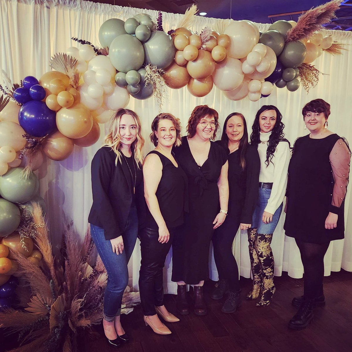 The Bra Lounge tweet media