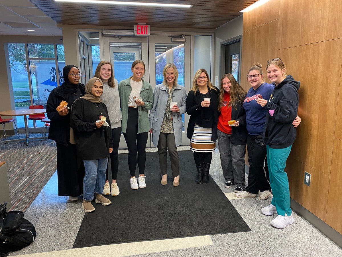 Carol Bradford tweet media